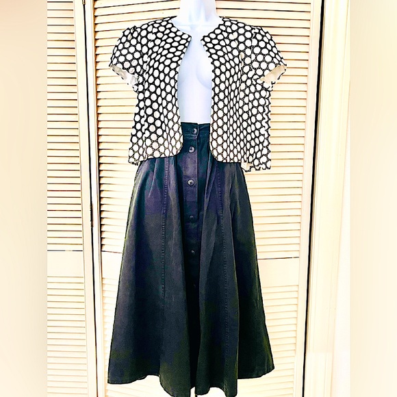 Cotton denim skirt 7 button up front two pockets elastic waistband @ back ~33” L - Picture 4 of 5